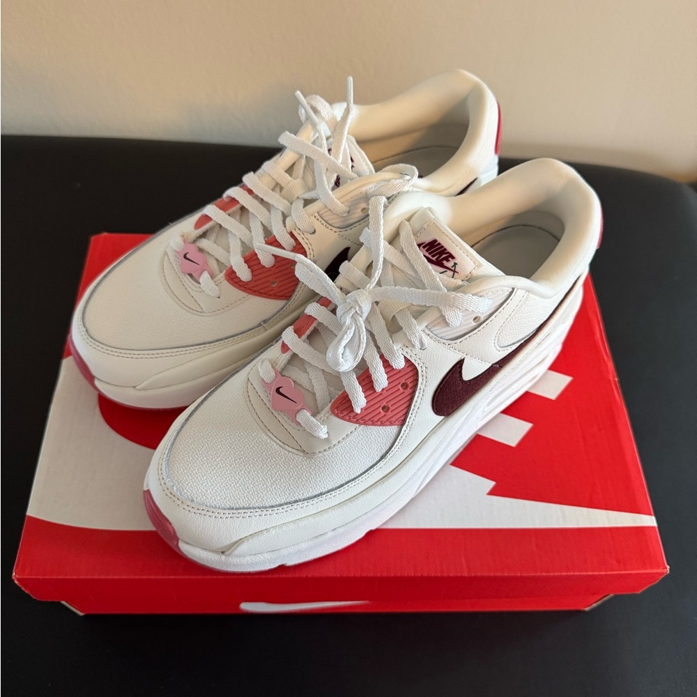 NWB Nike Women’s Air Max 90 LVB SE Platform